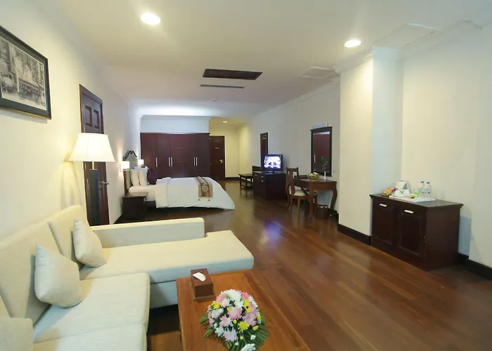 Sokhalay Angkor And Hotel