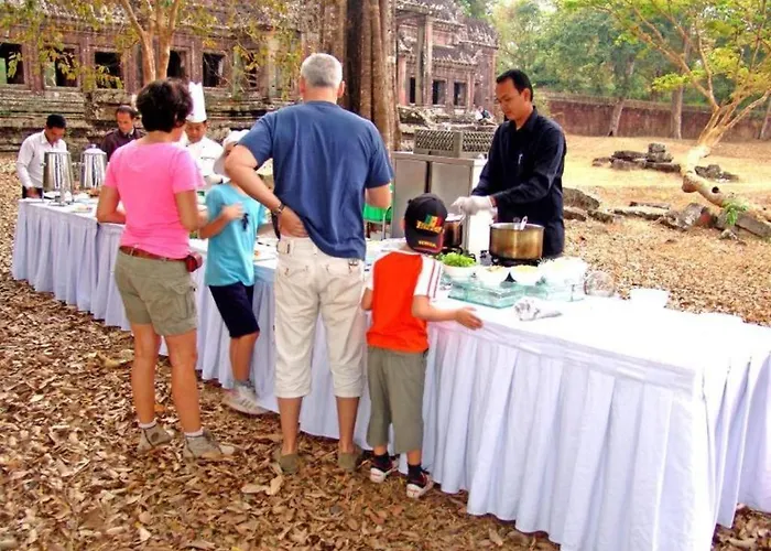 Sokhalay Angkor And Hotel
